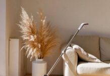 Нашей няней станет швабра с распылителем Гринвей: забота о малыше начнется с легкой ежедневной уборки полов и потолка