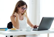 Какие платные инструменты продвижения товаров доступны на сайте OZON