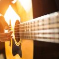 Игра на гитаре: классика, впечатляем друзей